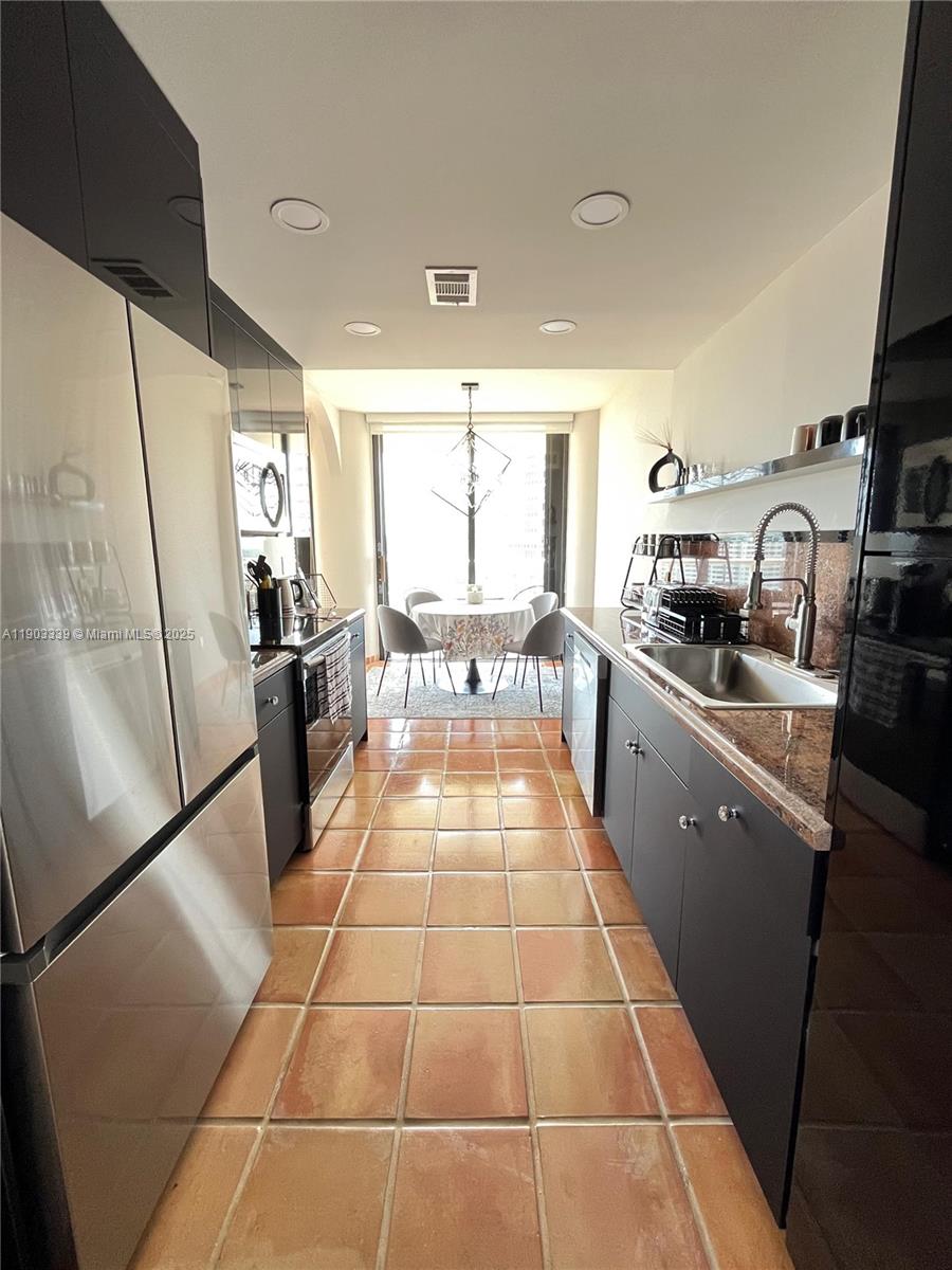 4000 ISL BLVD WILLIAMS IS - Residential Lease