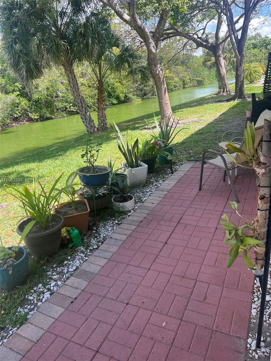 CAMDEN CONDOS - Residential