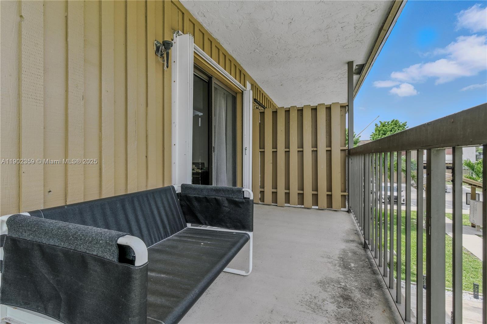 WOODS LANDING CONDO PH I - Residential Lease