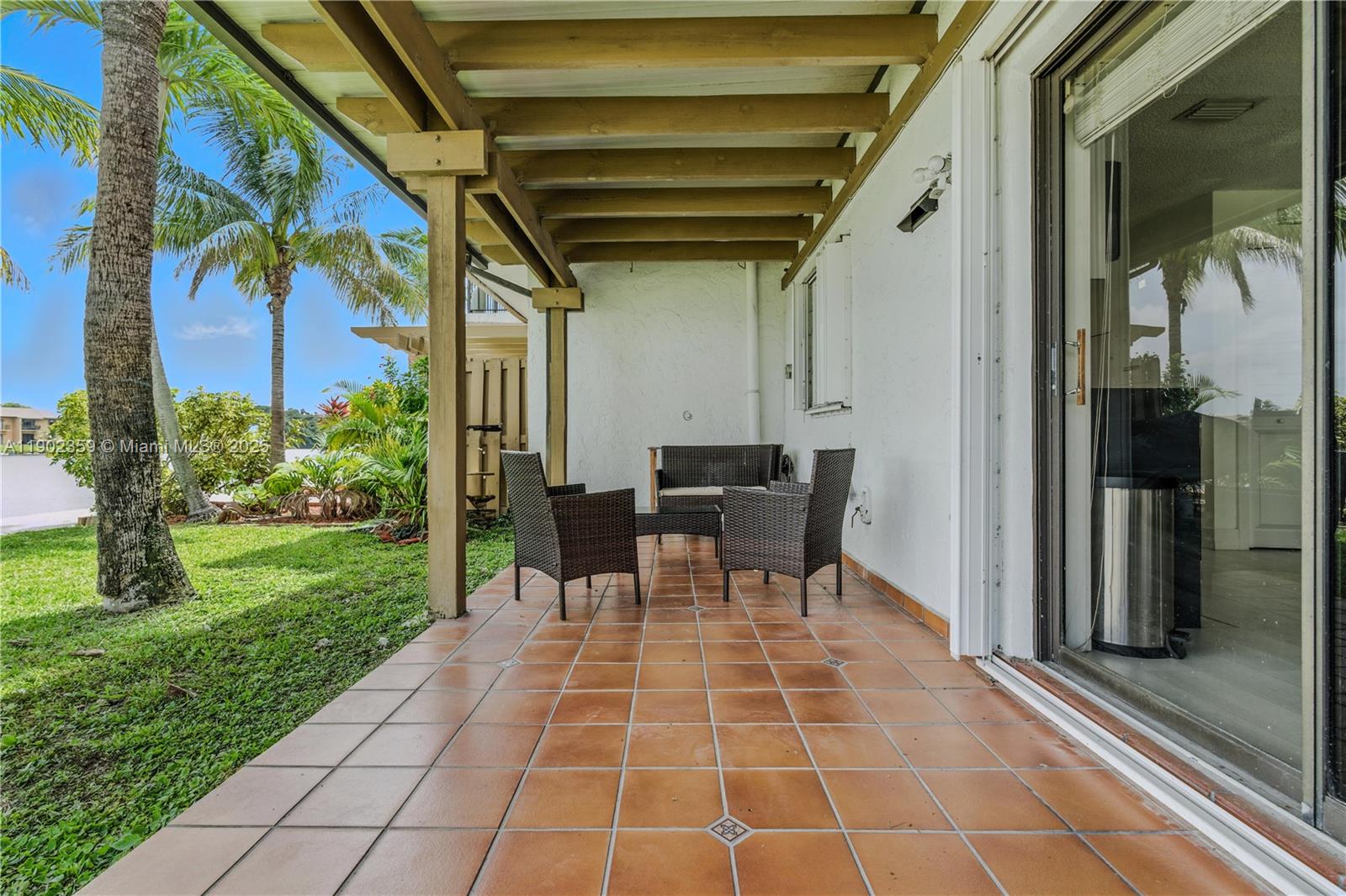 WOODS LANDING CONDO PH I - Residential Lease