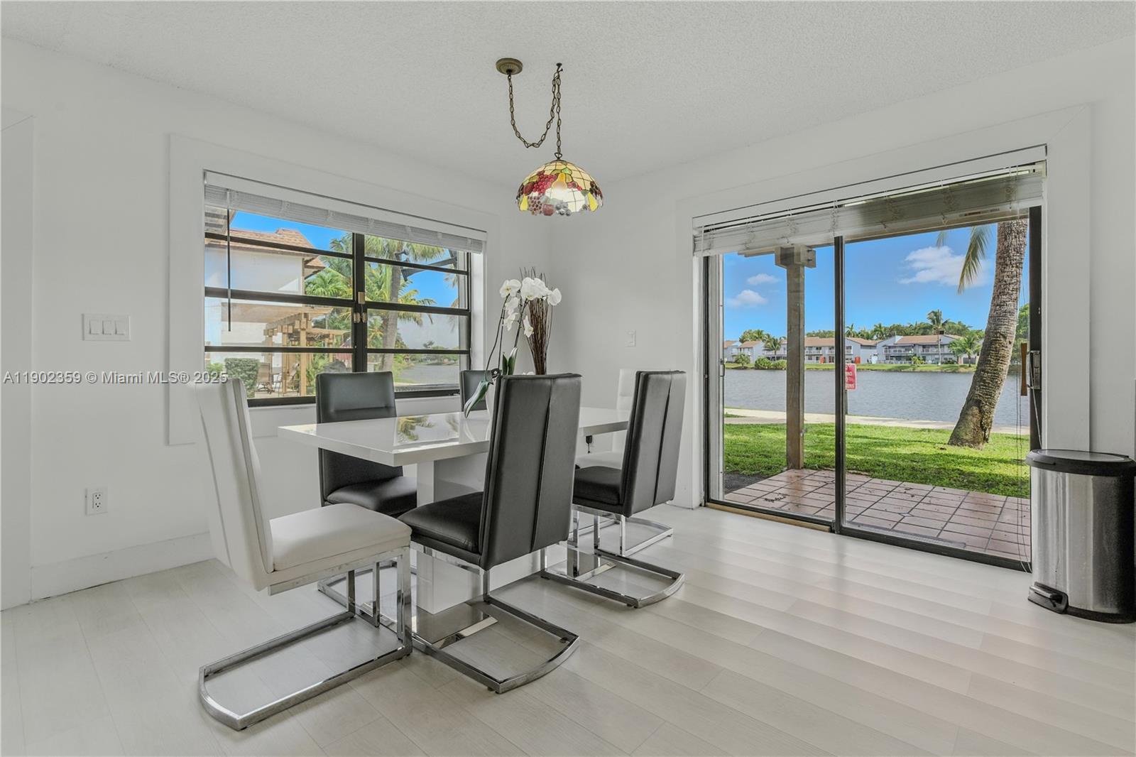 WOODS LANDING CONDO PH I - Residential Lease