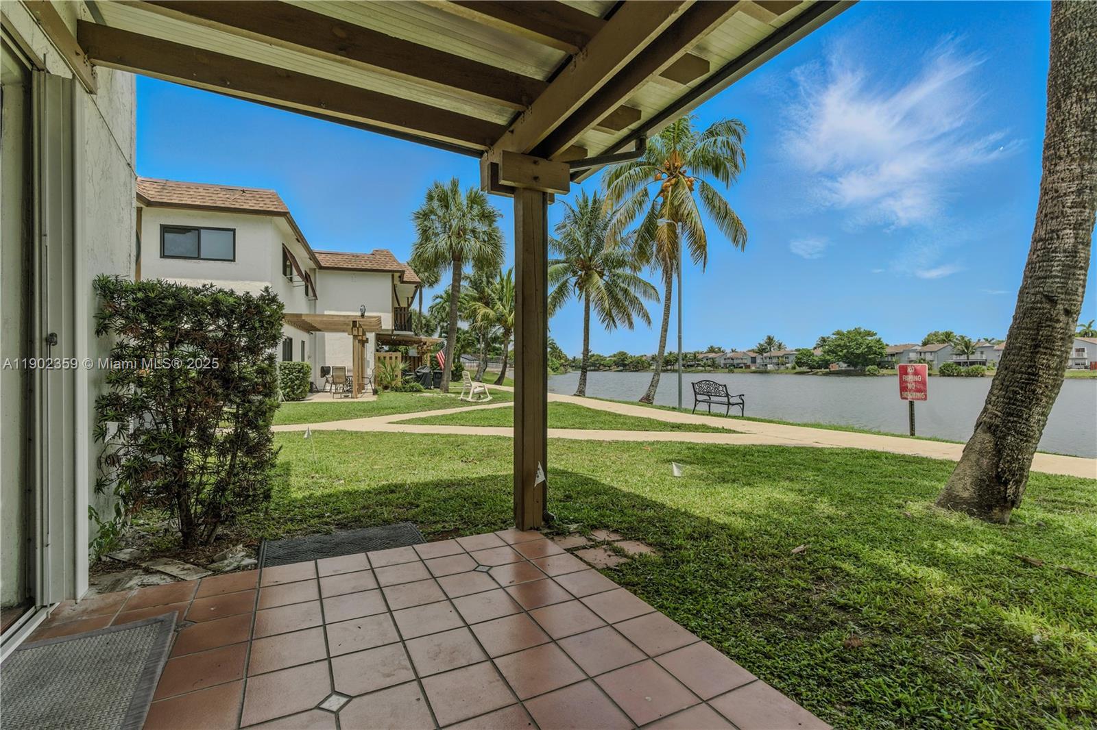 WOODS LANDING CONDO PH I - Residential Lease