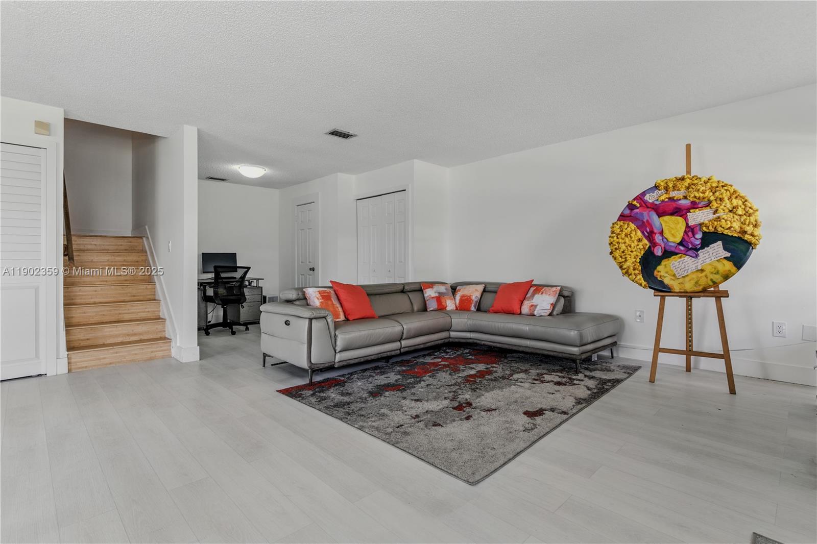 WOODS LANDING CONDO PH I - Residential Lease