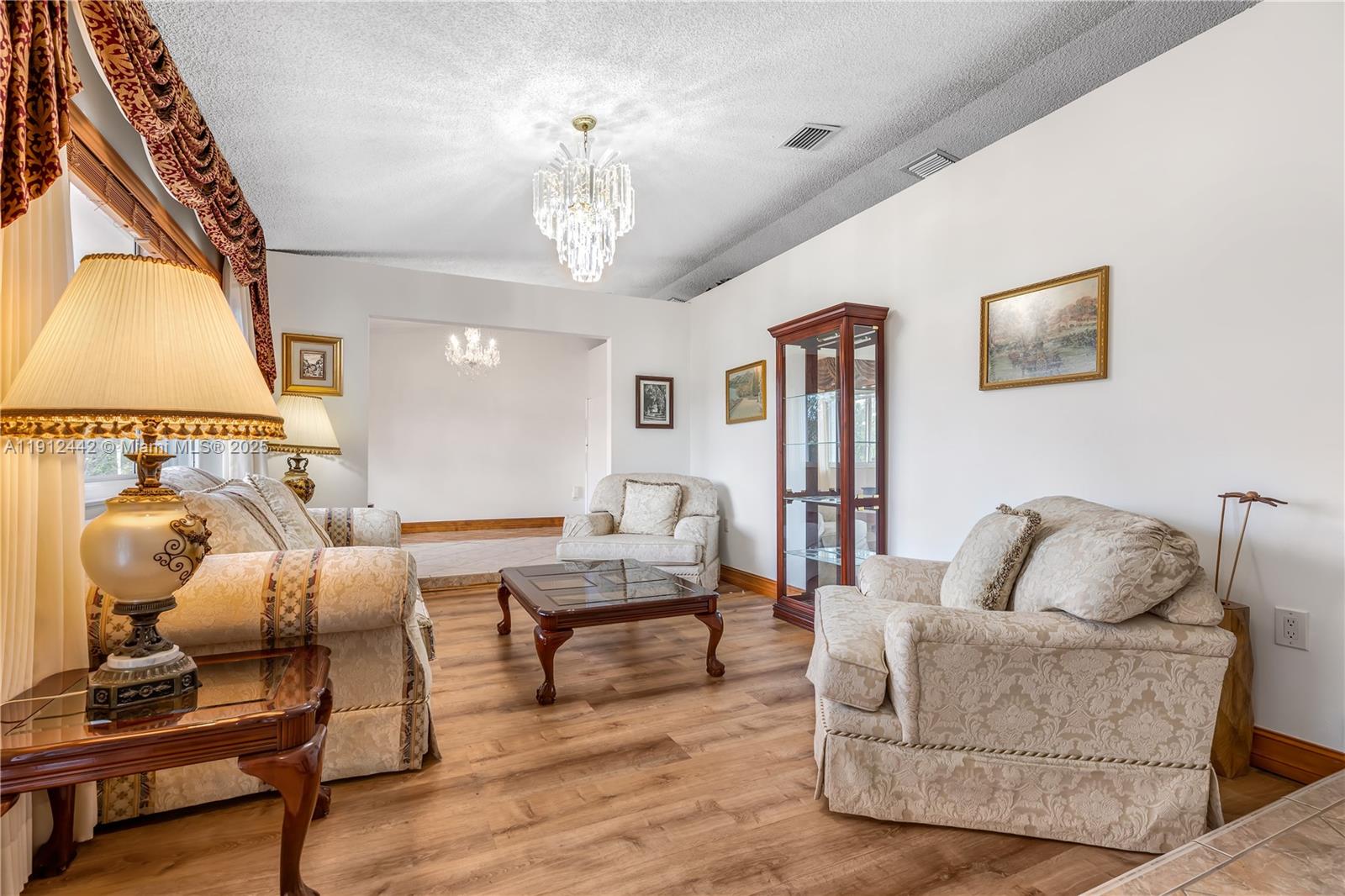 3RD ADDN TO EL DORADO GAR - Residential