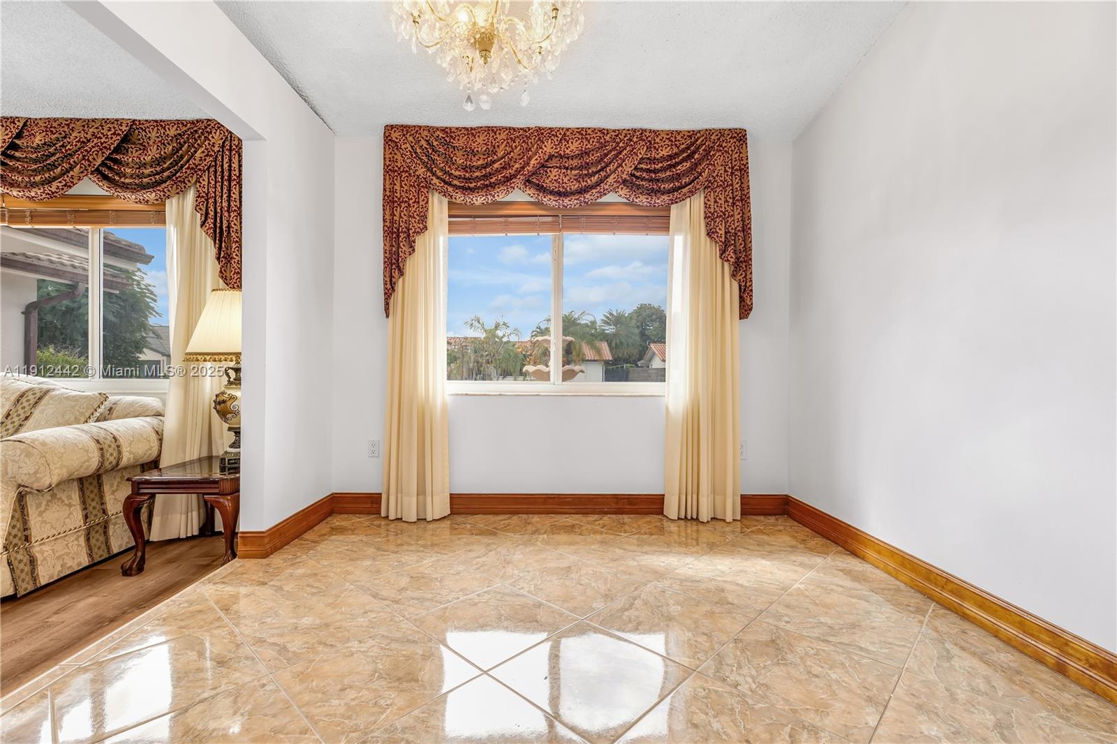 3RD ADDN TO EL DORADO GAR - Residential