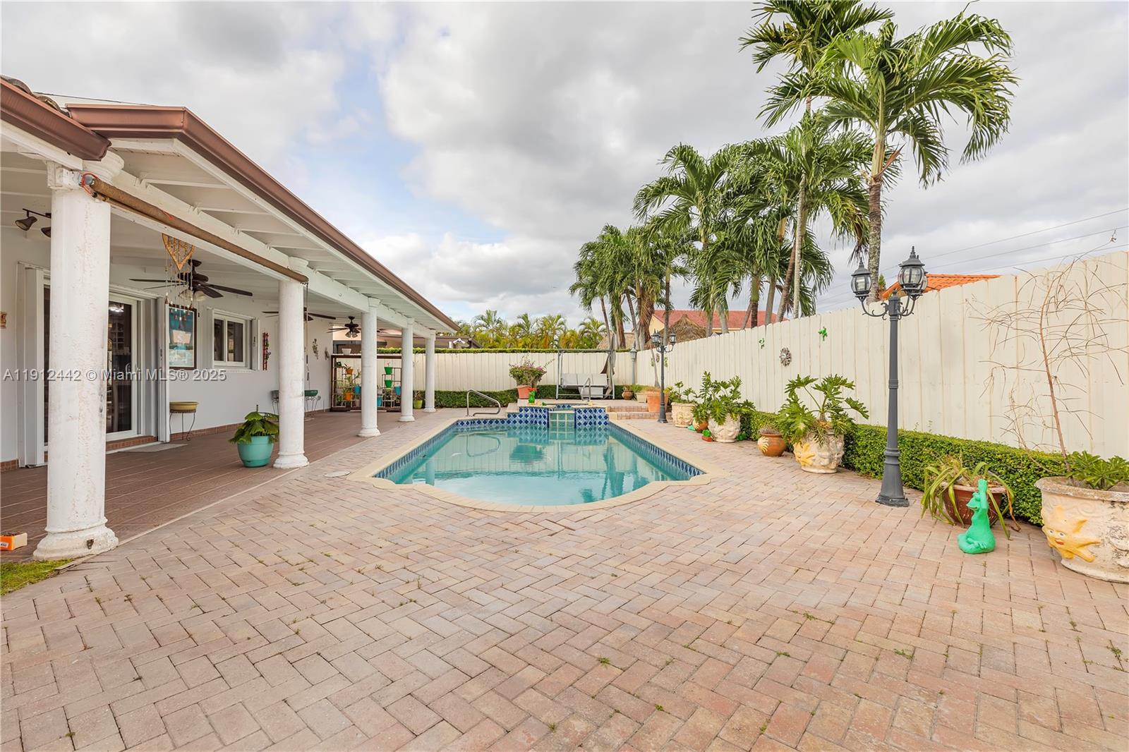 3RD ADDN TO EL DORADO GAR - Residential