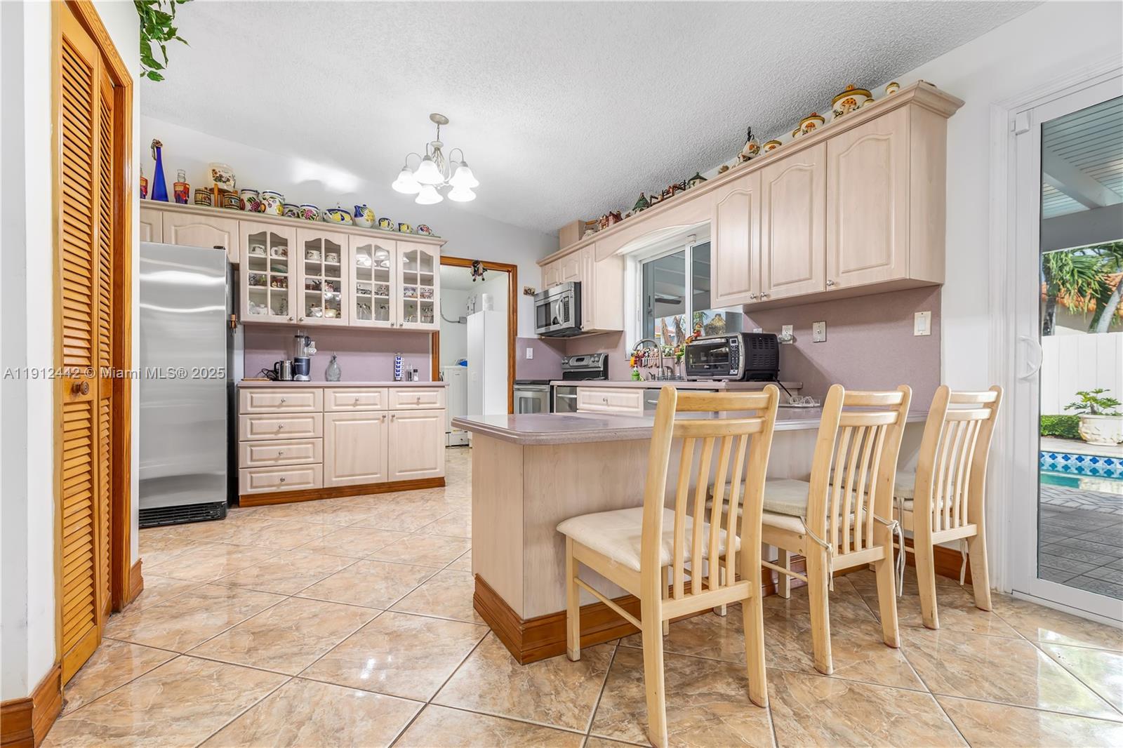 3RD ADDN TO EL DORADO GAR - Residential