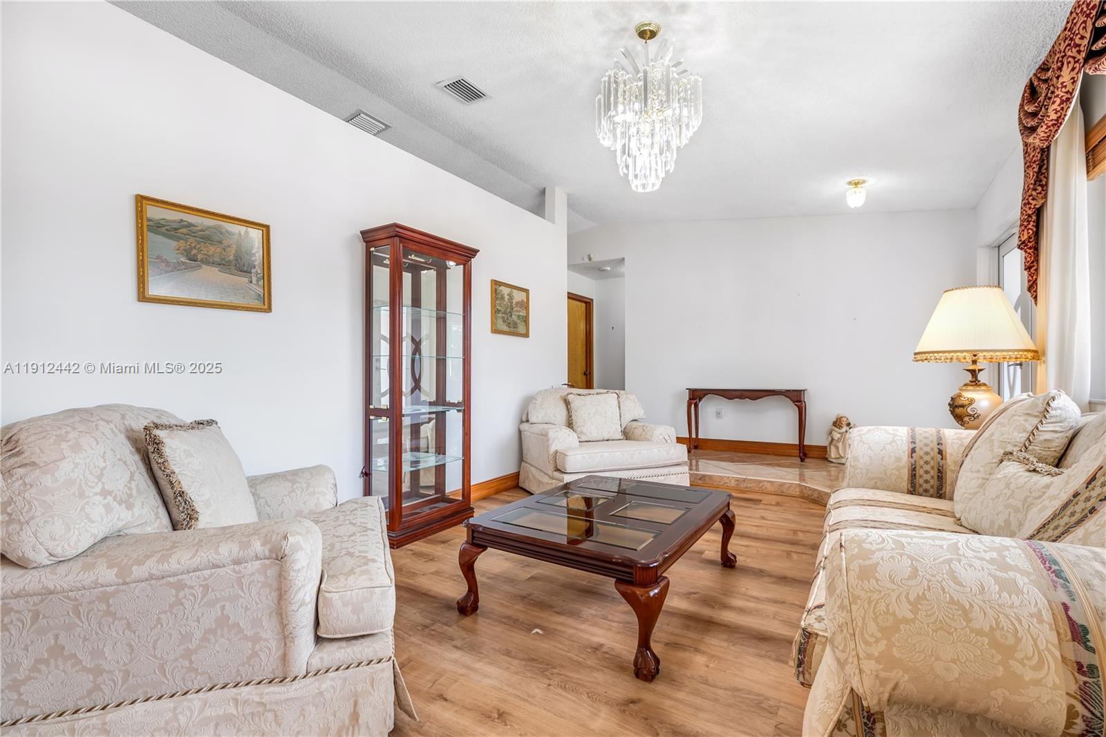 3RD ADDN TO EL DORADO GAR - Residential