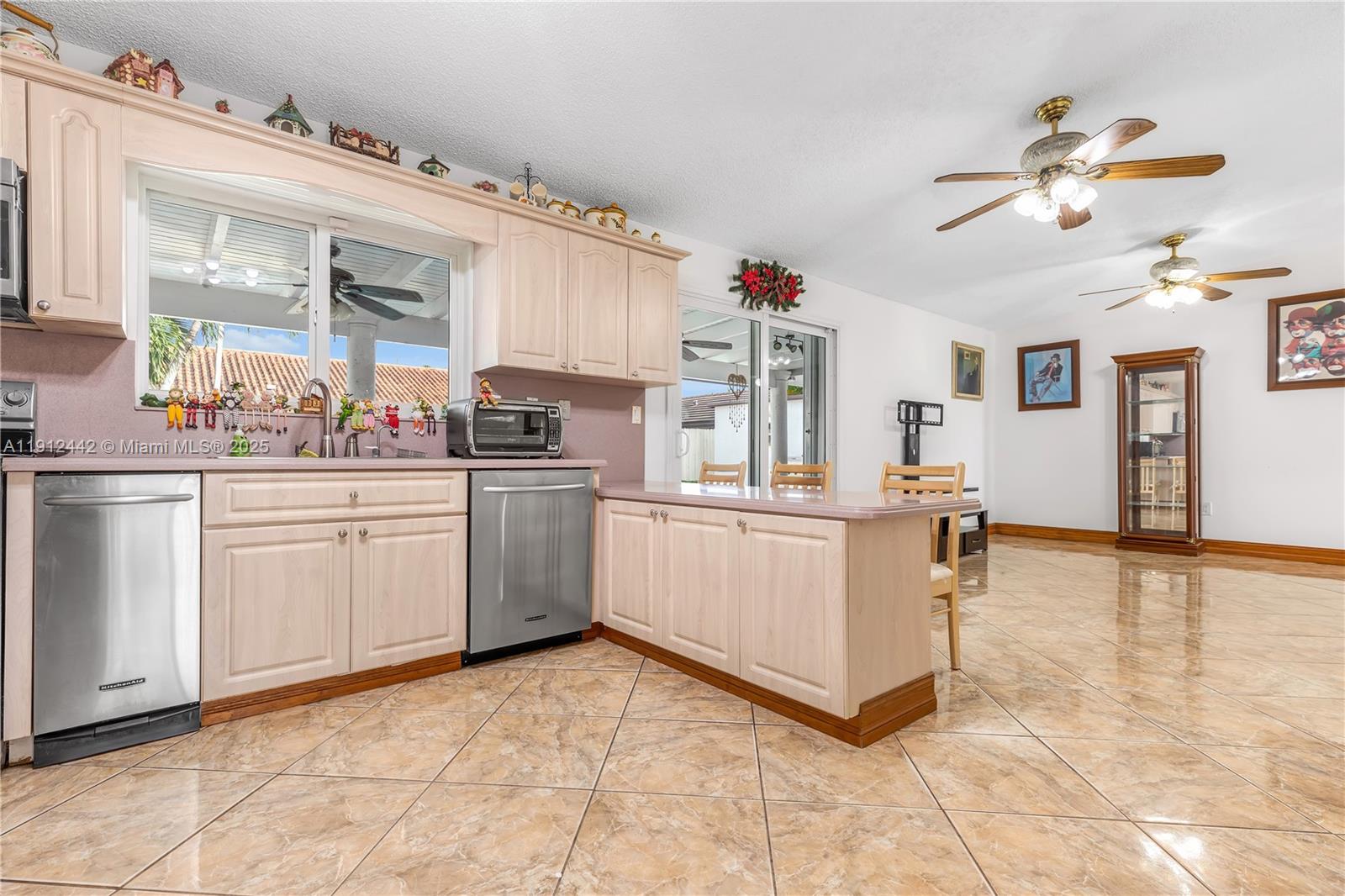 3RD ADDN TO EL DORADO GAR - Residential