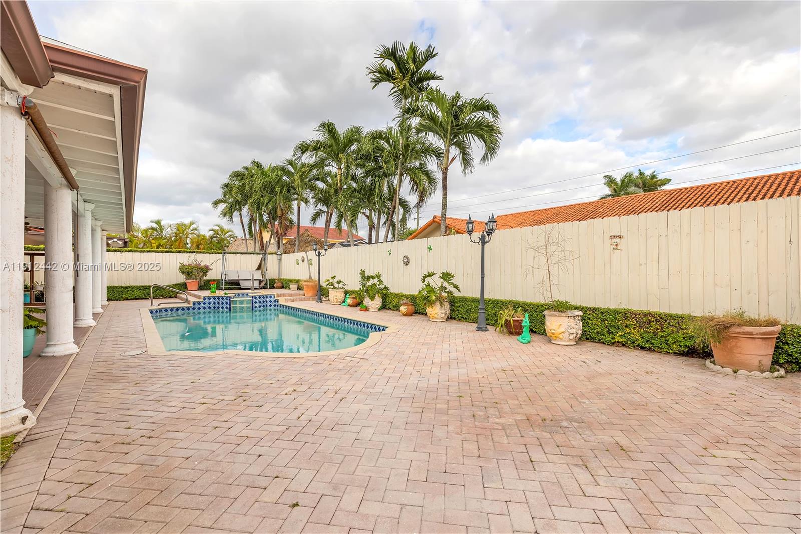 3RD ADDN TO EL DORADO GAR - Residential