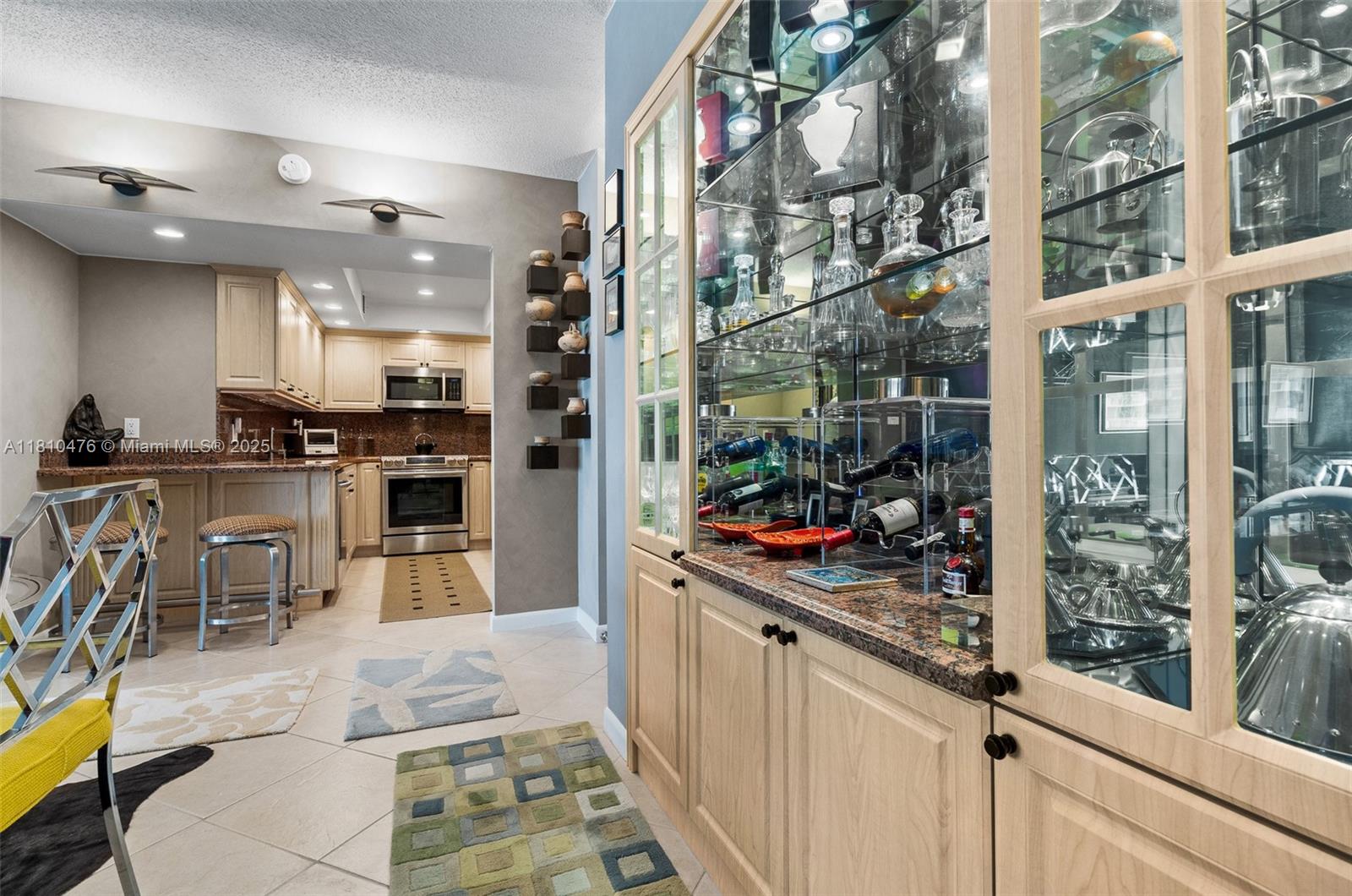 HEMISPHERES CONDO - Residential