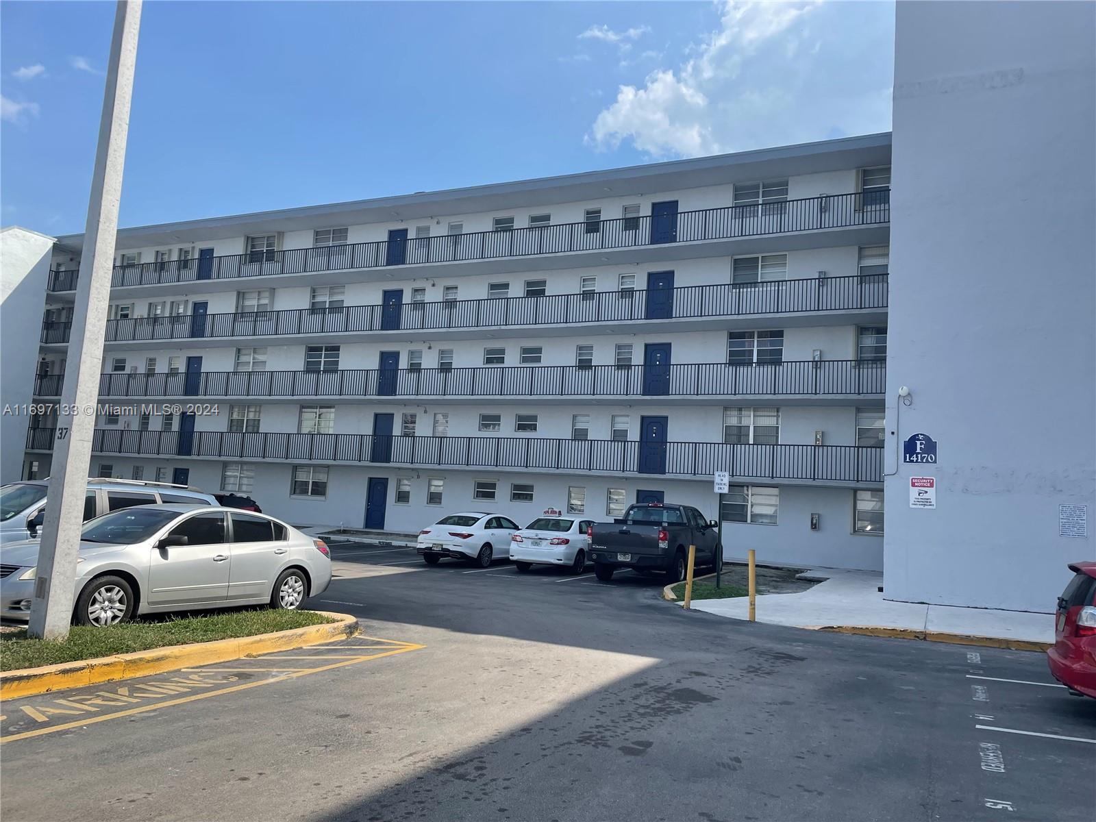 EL CONQUISTADOR NORTH CON - Residential