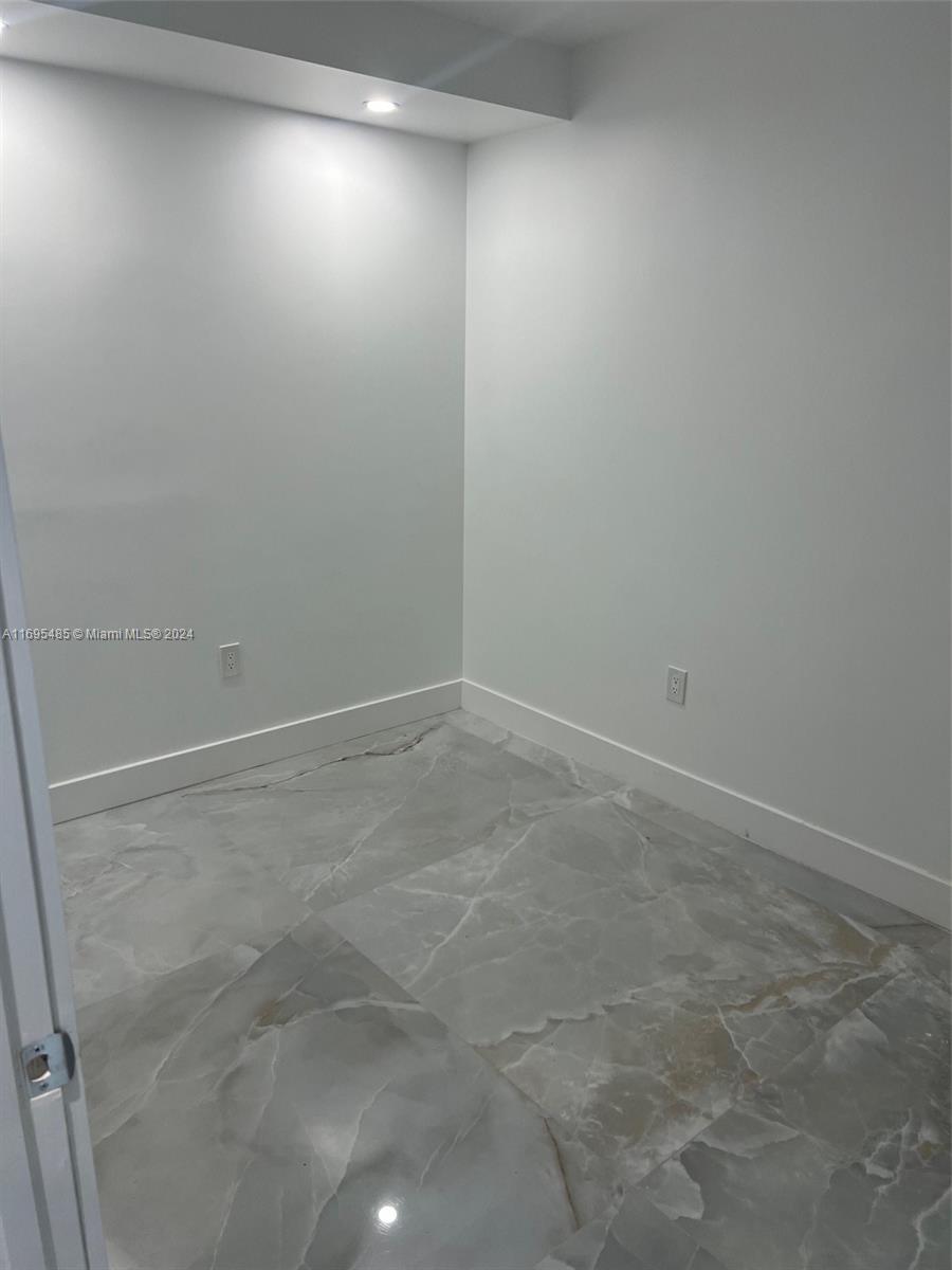 BALMORAL CONDO - Residential