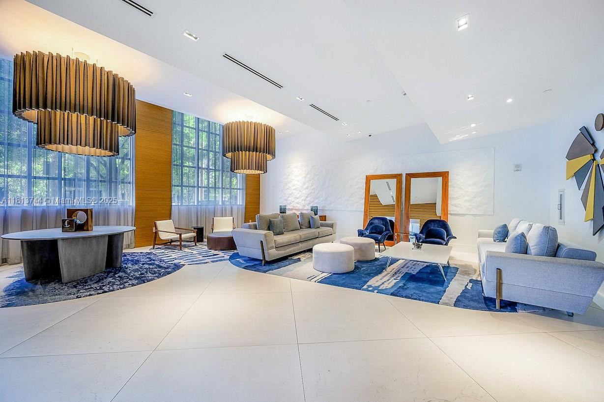 FOUR MIDTOWN MIAMI CONDO - Residential Lease