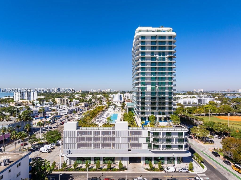 580 72nd St 1608