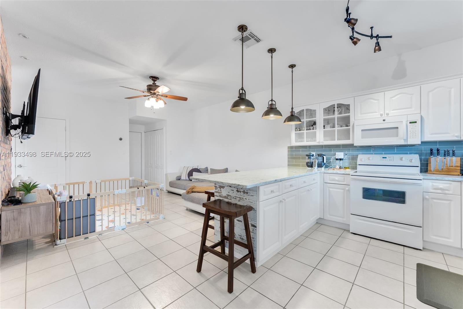 REPLAT OF PORTION OF M P - Residential