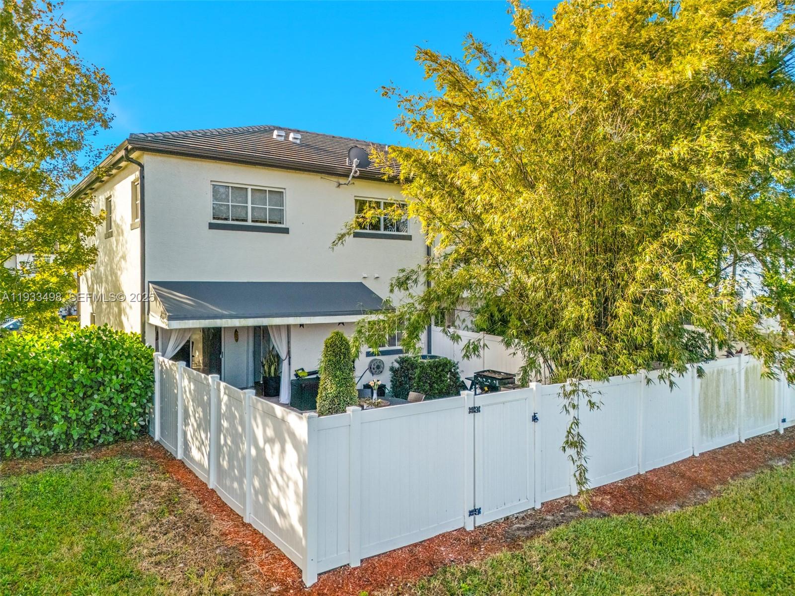 REPLAT OF PORTION OF M P - Residential