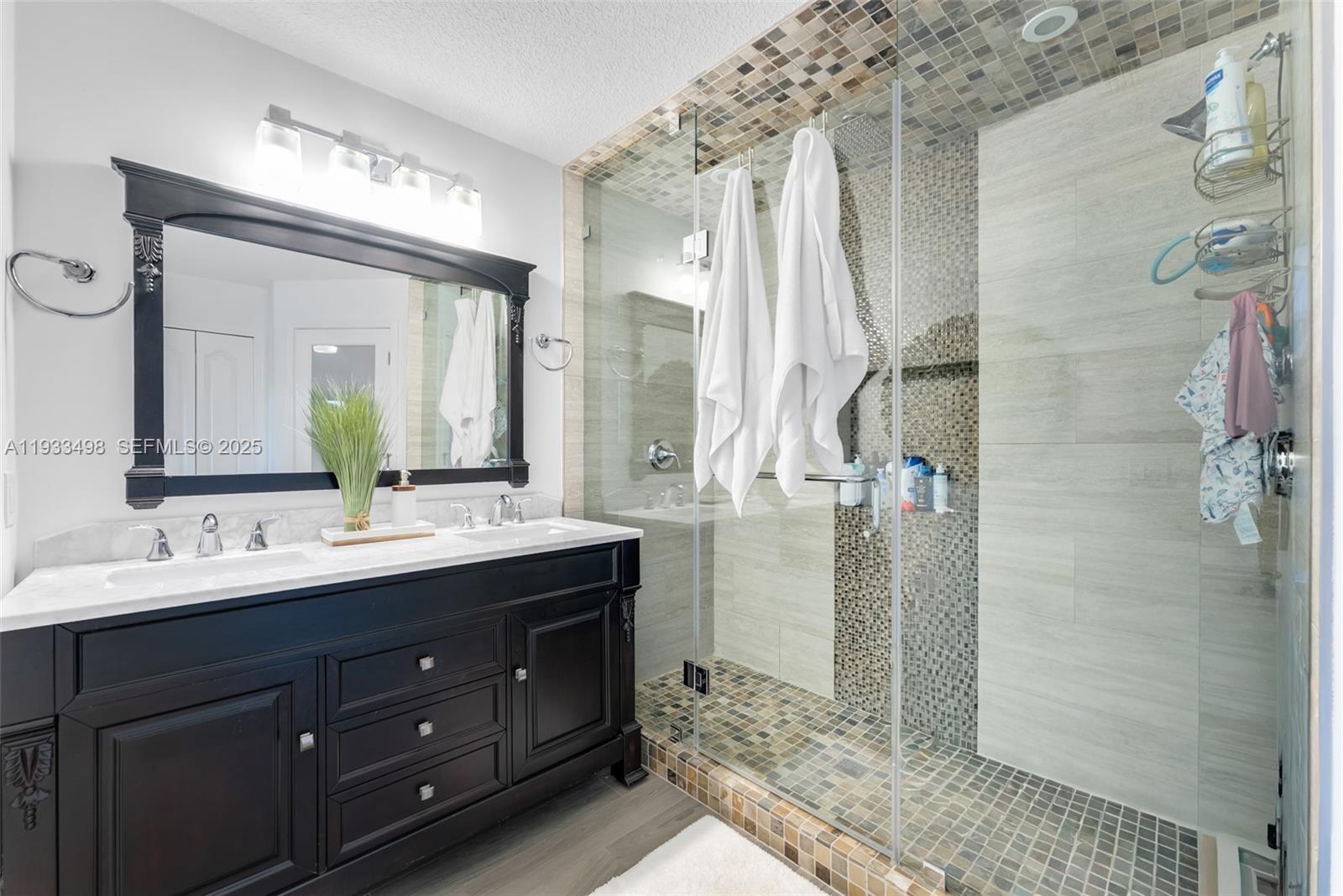 REPLAT OF PORTION OF M P - Residential