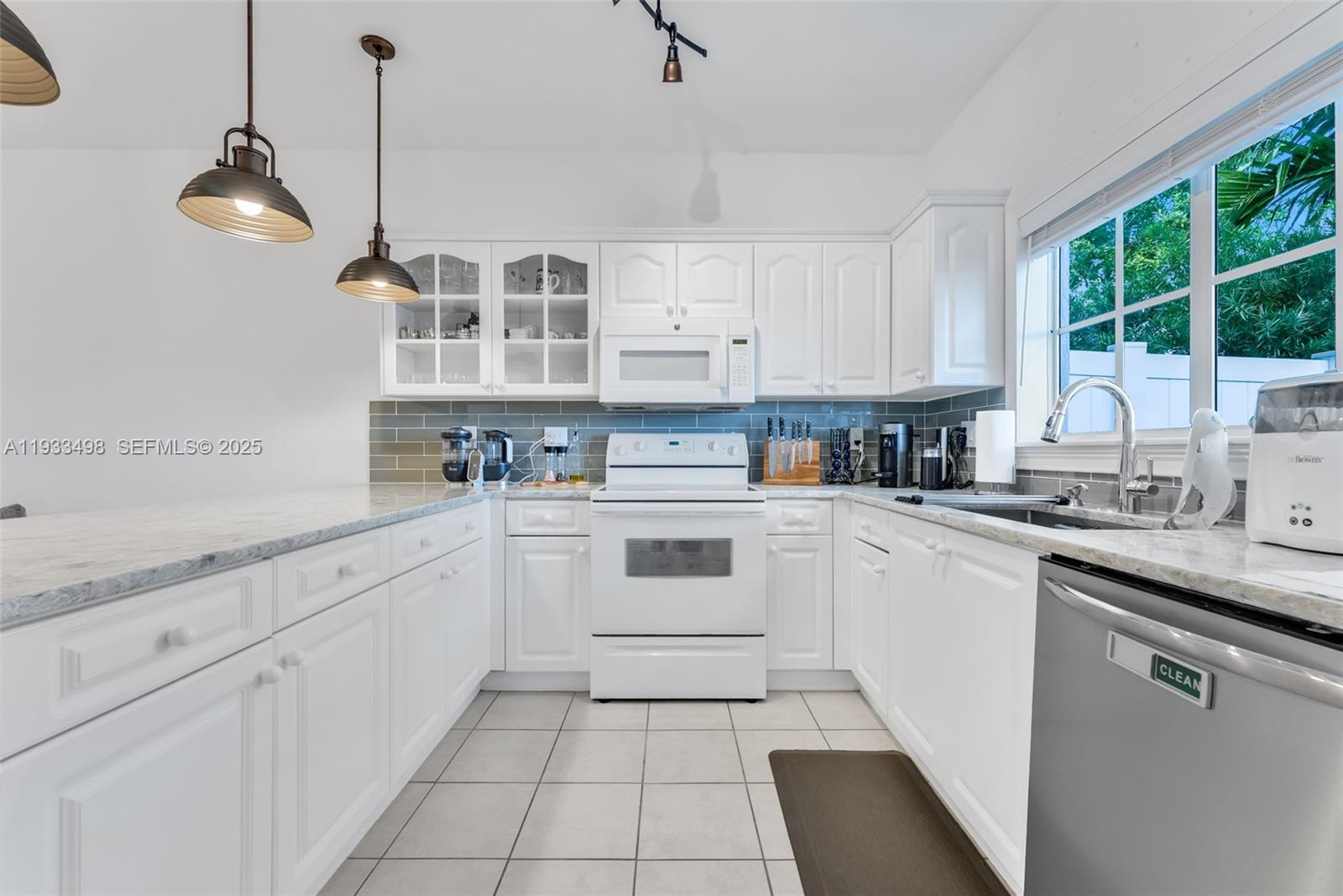 REPLAT OF PORTION OF M P - Residential