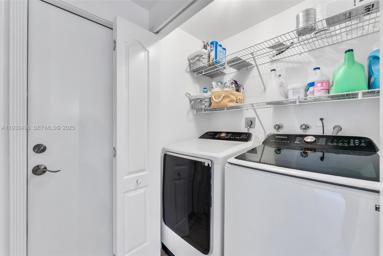 REPLAT OF PORTION OF M P - Residential