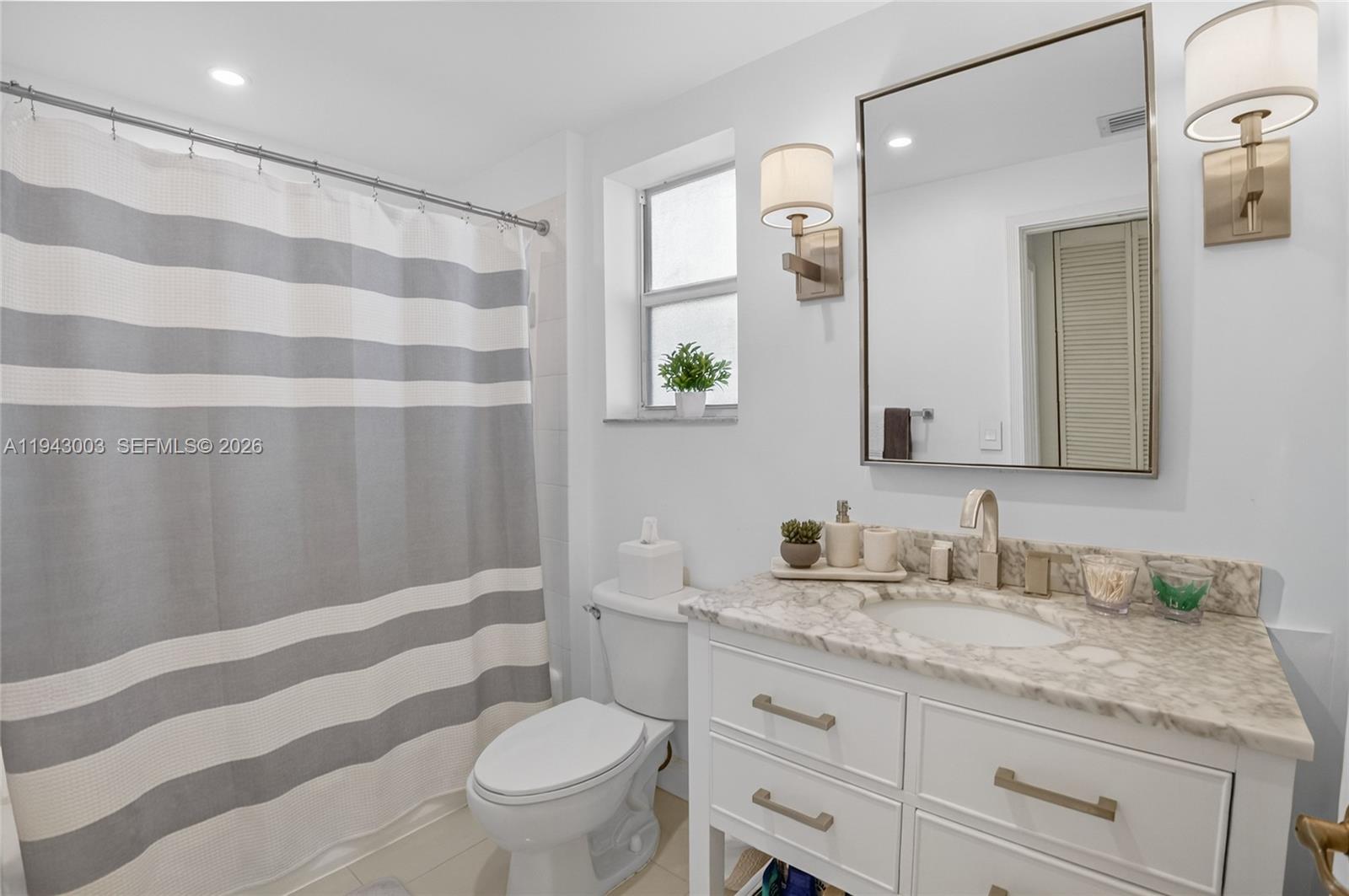 CAPTIVA CONDO E - Residential