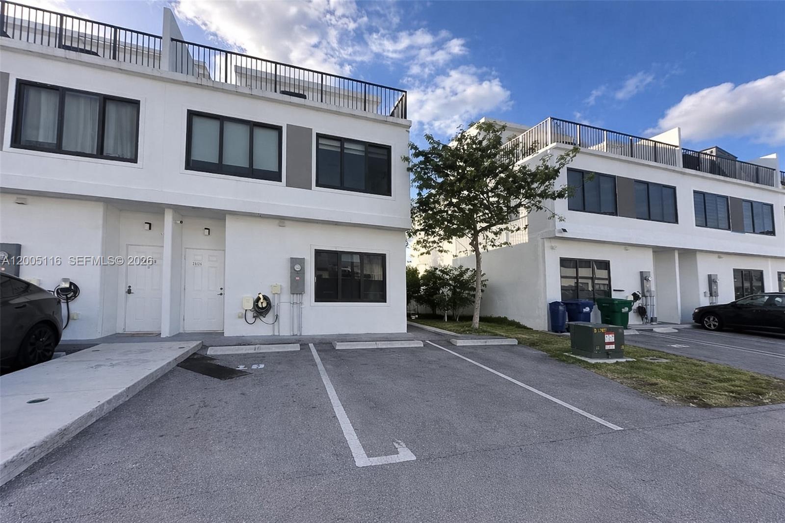 GRANDVILLE PLACE - Residential