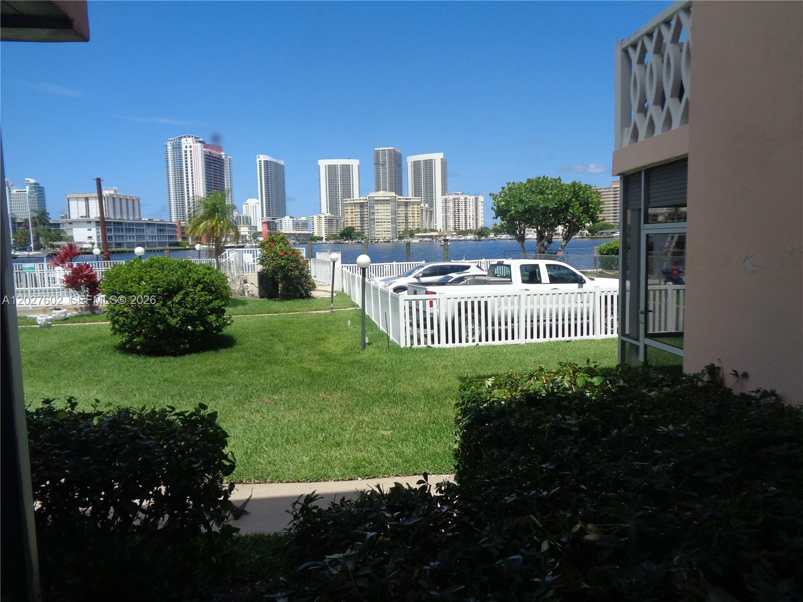 450 Golden Isles Dr 1H