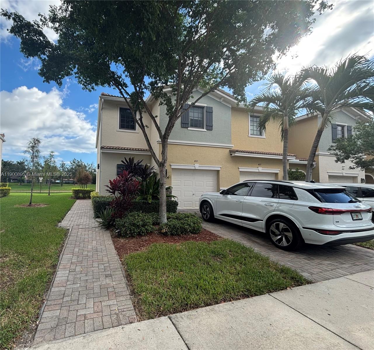 CHAMPION LAKES - Residential Lease