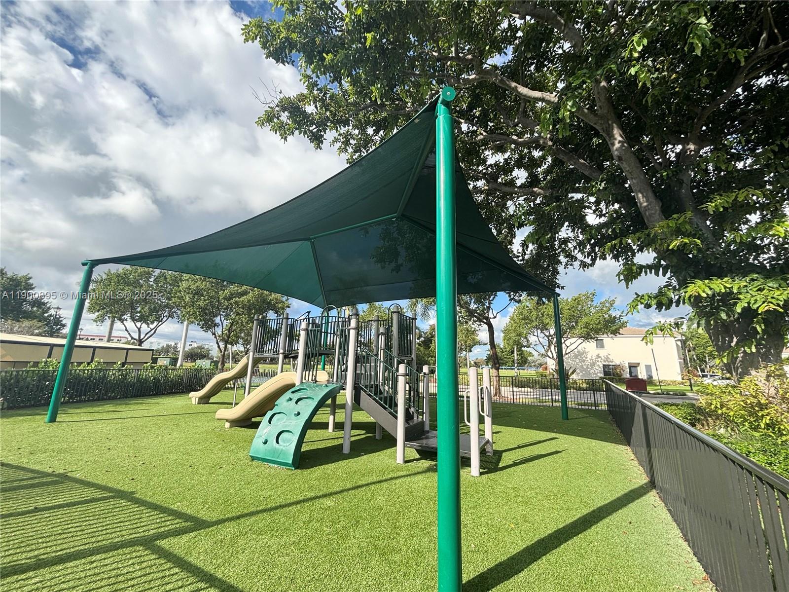 CHAMPION LAKES - Residential Lease