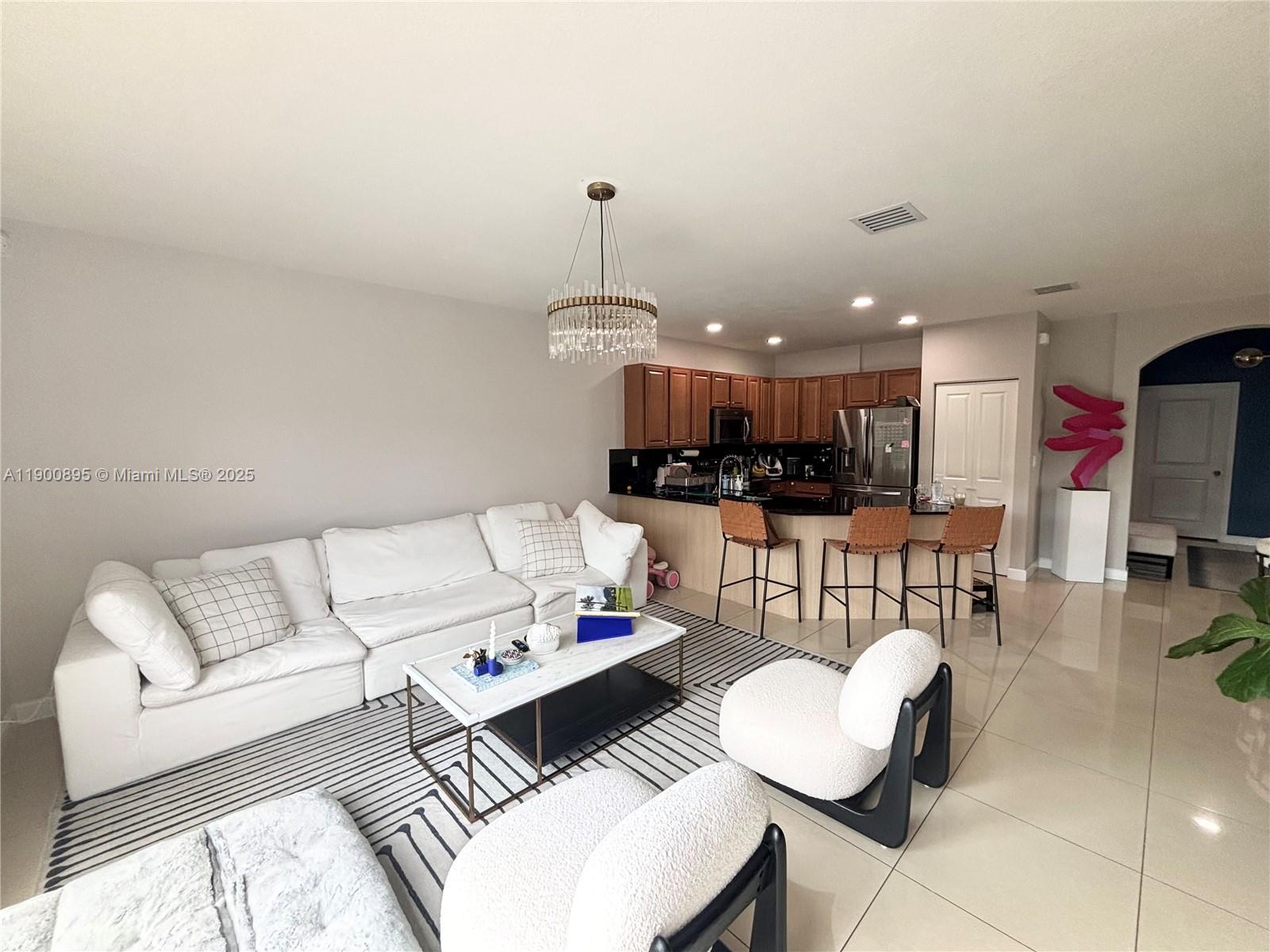 CHAMPION LAKES - Residential Lease