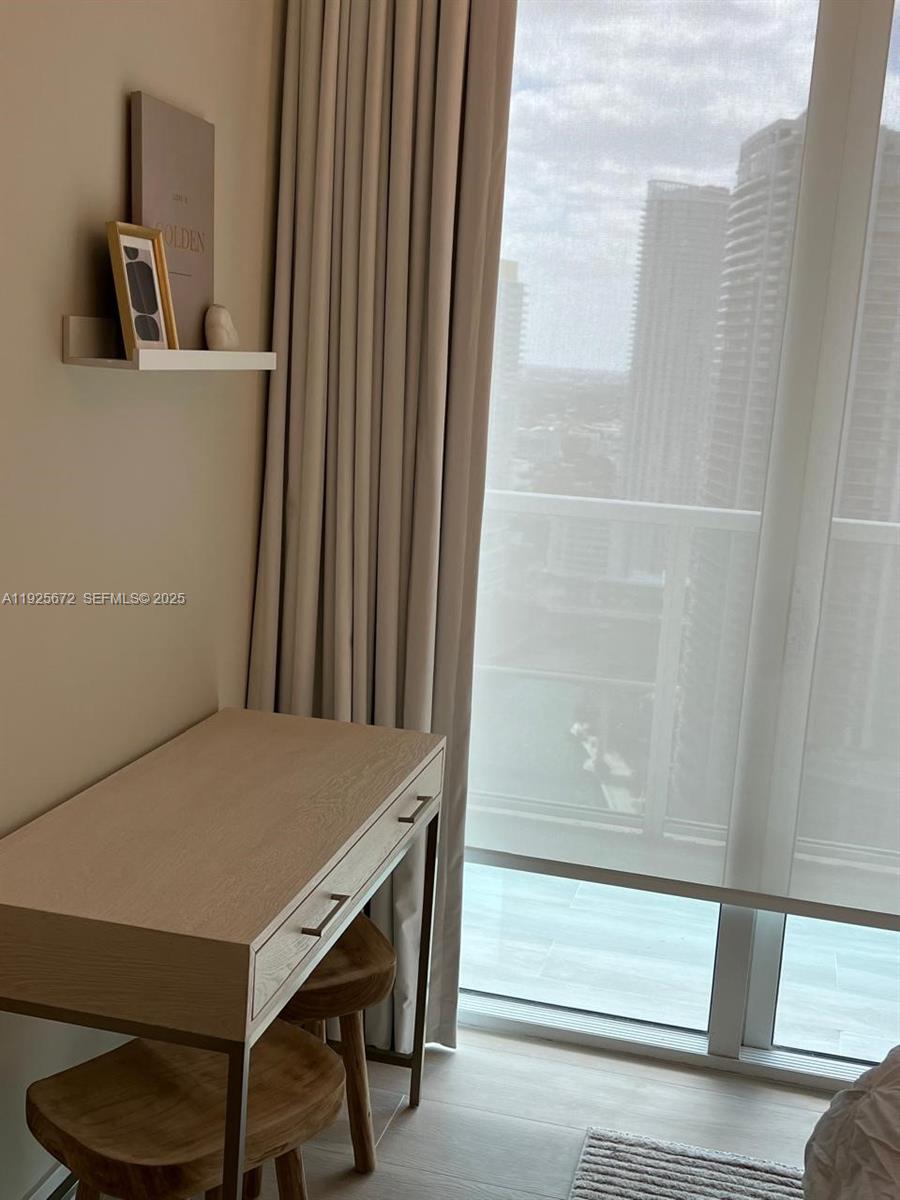 BRICKELL ON THE RIVER - Residential Lease