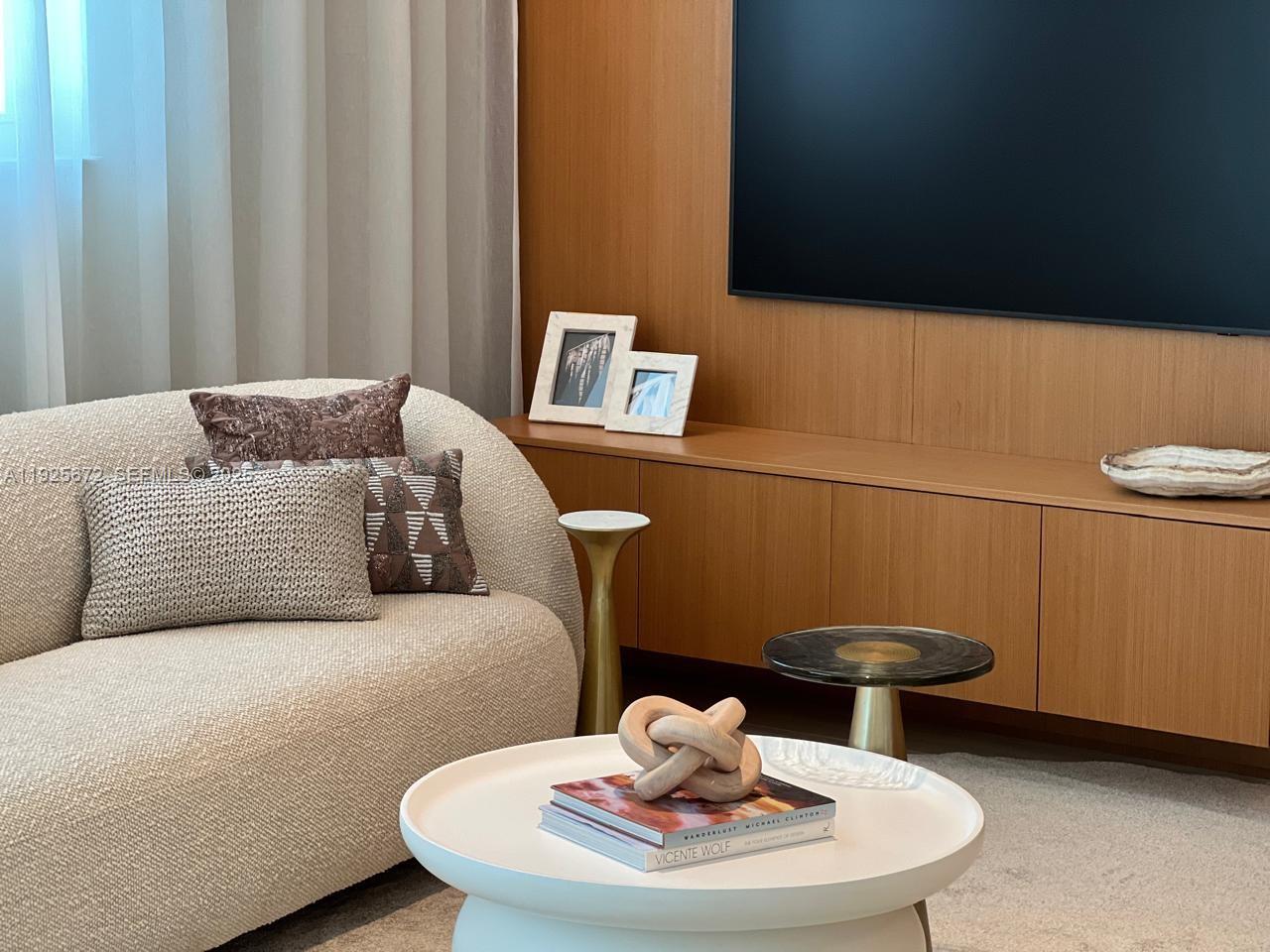 BRICKELL ON THE RIVER - Residential Lease