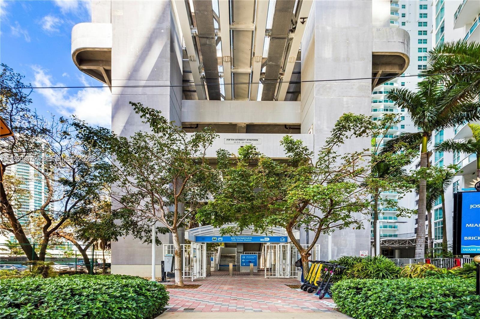 BRICKELL ON THE RIVER - Residential Lease