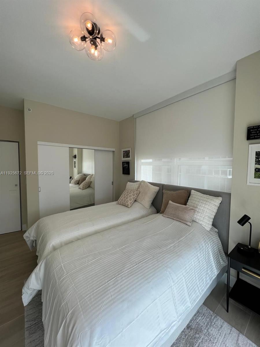 BRICKELL ON THE RIVER - Residential Lease