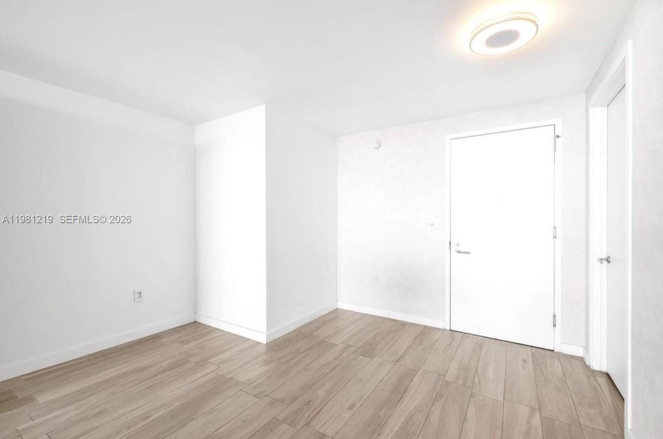 ICON BAY CONDO - Residential Lease