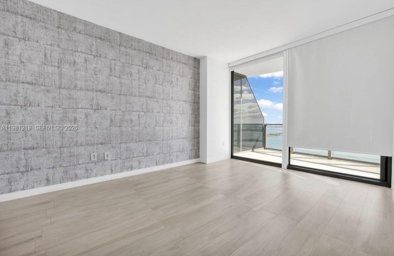 ICON BAY CONDO - Residential Lease