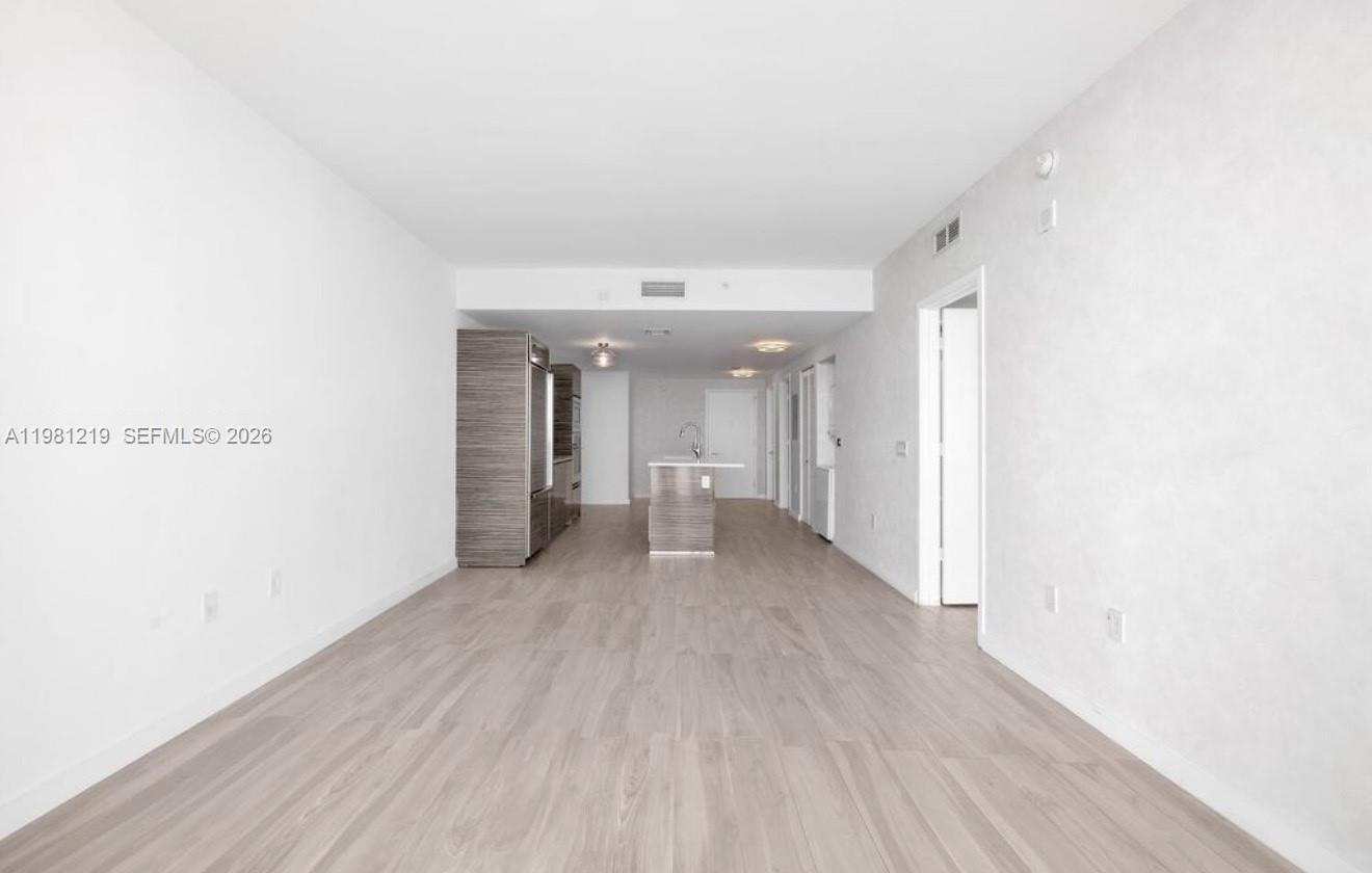 ICON BAY CONDO - Residential Lease