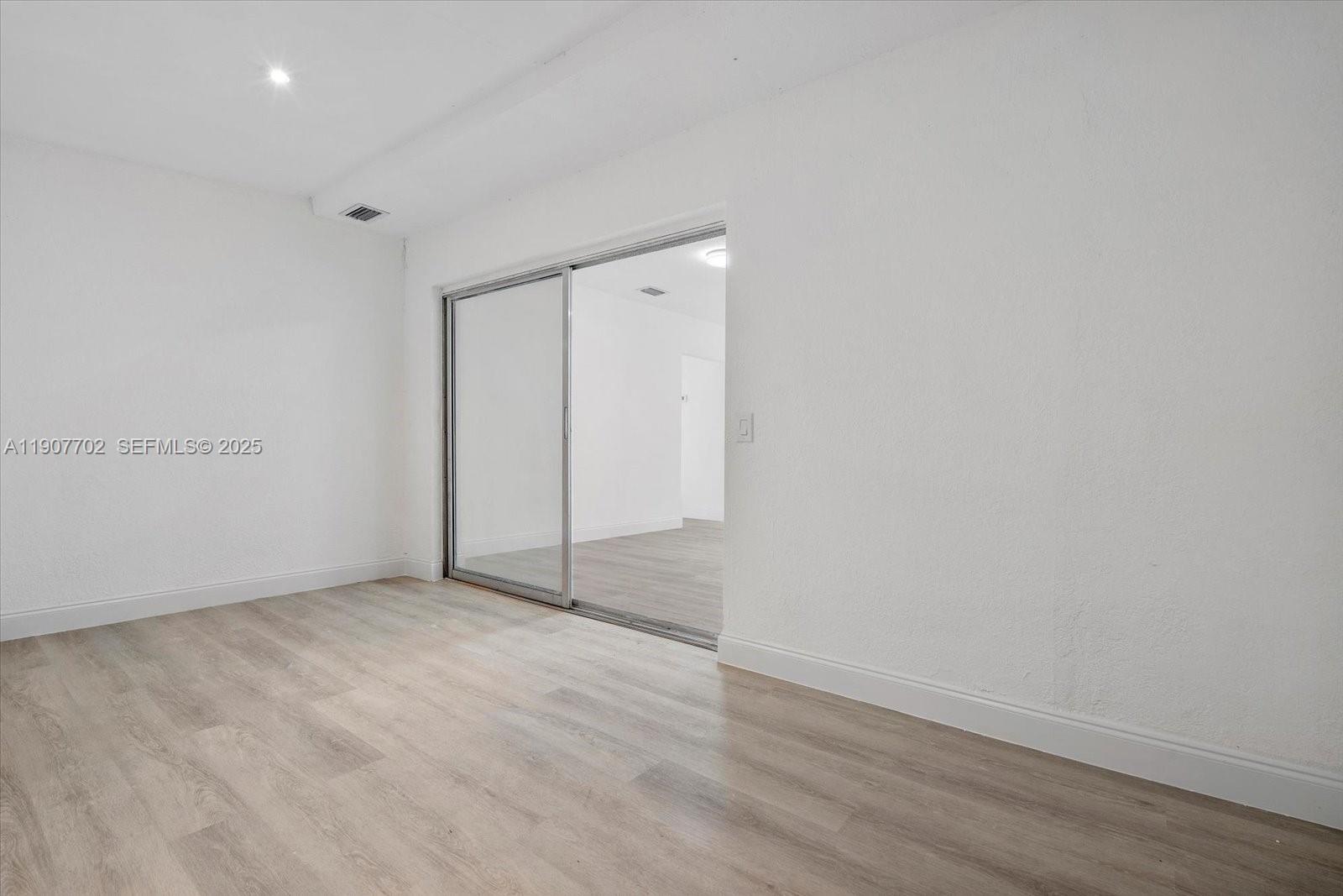 SEABOARD PARK - Residential