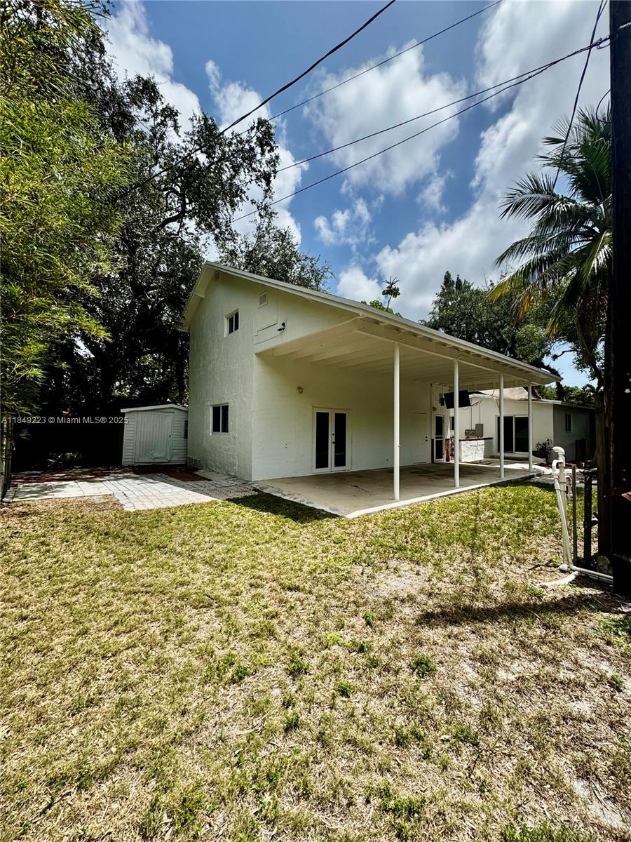 Step into this beautifully 1-bedroom, 1-bath tropical retreat located in the peaceful and conveniently situated Shady Banks neighborhood. Enjoy this charming home the peace and privacy of this serene location while being just minutes from downtown Fort L, Las Olas Blvd, the beaches, and FLL Airport. Shady Banks also offers 2+ Parks, beautiful trees the 5+ acre Hortt Park and the 3+ acre Bill Keith Preserve along the New River. Live in one of Fort L most vibrant and desirable cities where culture, dining and coastal living come together. A rare pet-friendly rental opportunity where tranquility meets convenience! Situated in a boater-friendly community, this home also offers a private backyard perfect for relaxation or entertaining.thisproperty is a rare find. Hurry—this one won’t last long!