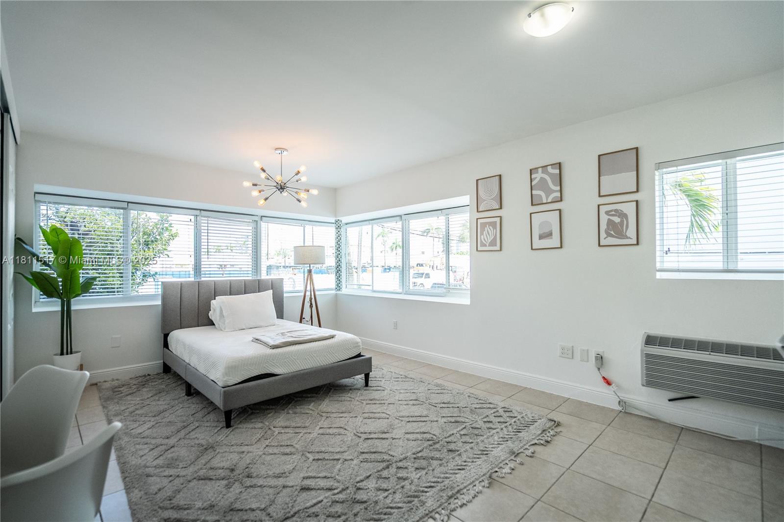 6971 Carlyle Ave 101