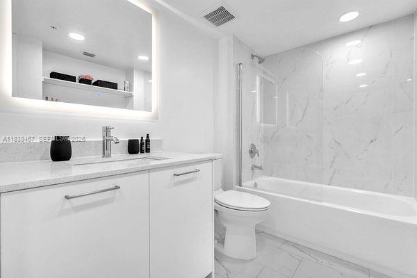 HOLLYWOOD - Residential