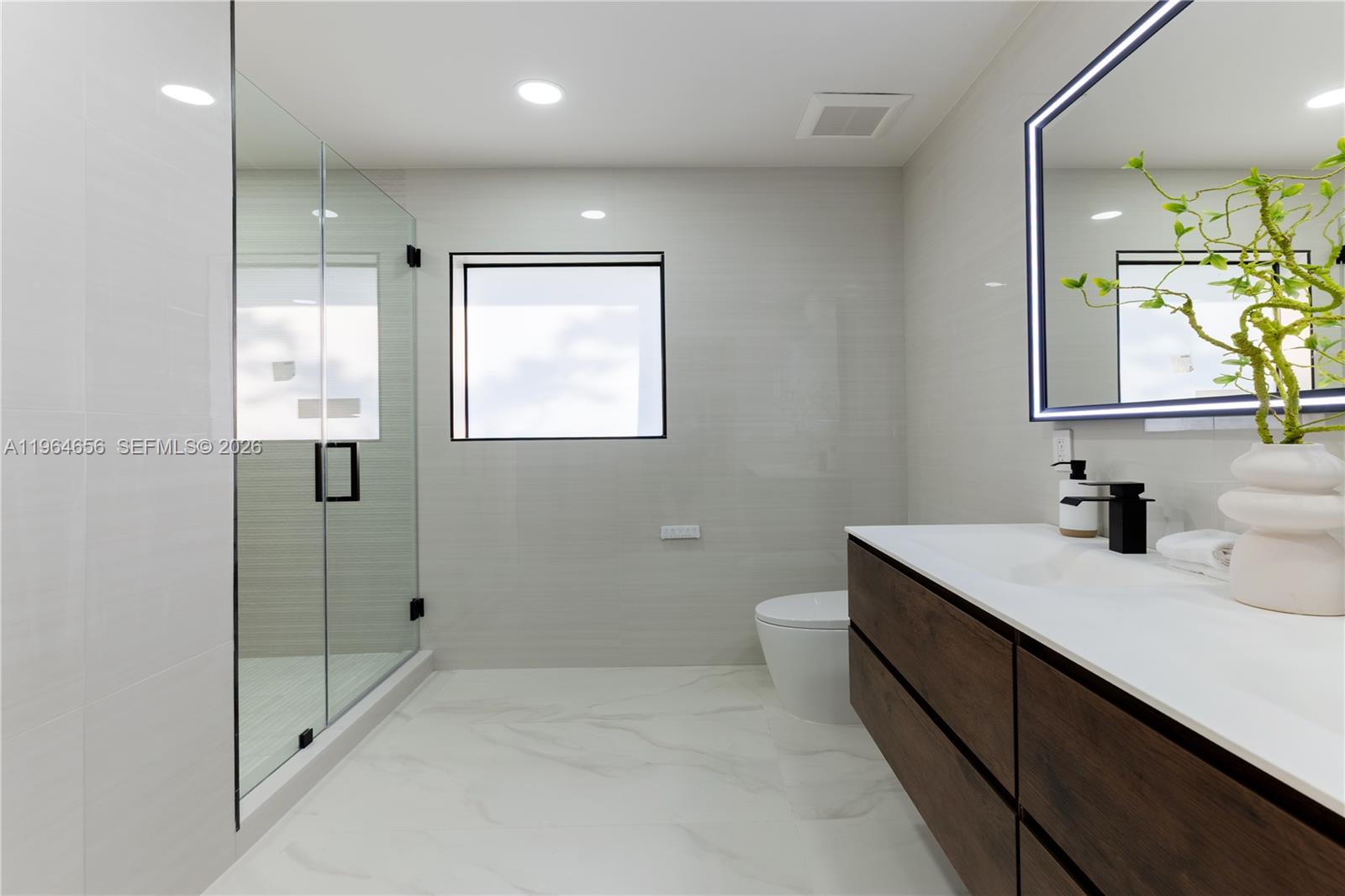 CORAL RIDGE COUNTRY CLUB - Residential