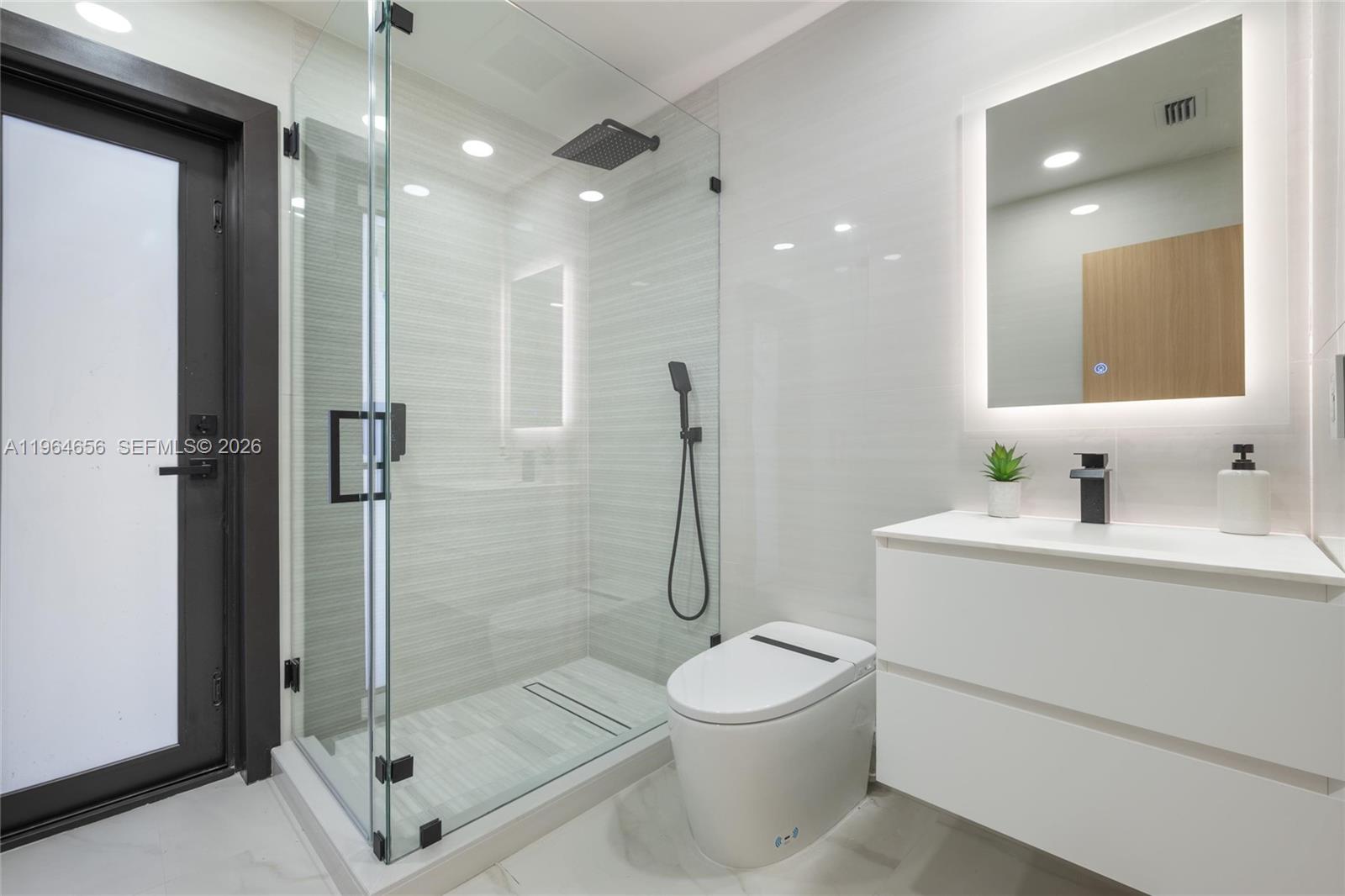 CORAL RIDGE COUNTRY CLUB - Residential