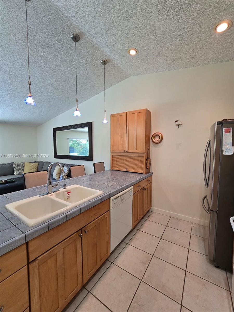BOYNTON LAKES 3 - Residential Lease