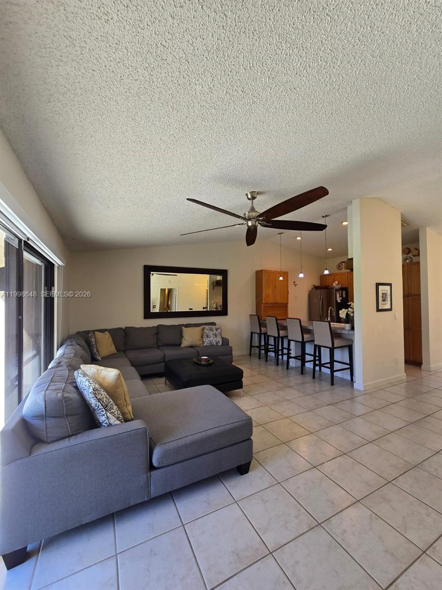 BOYNTON LAKES 3 - Residential Lease