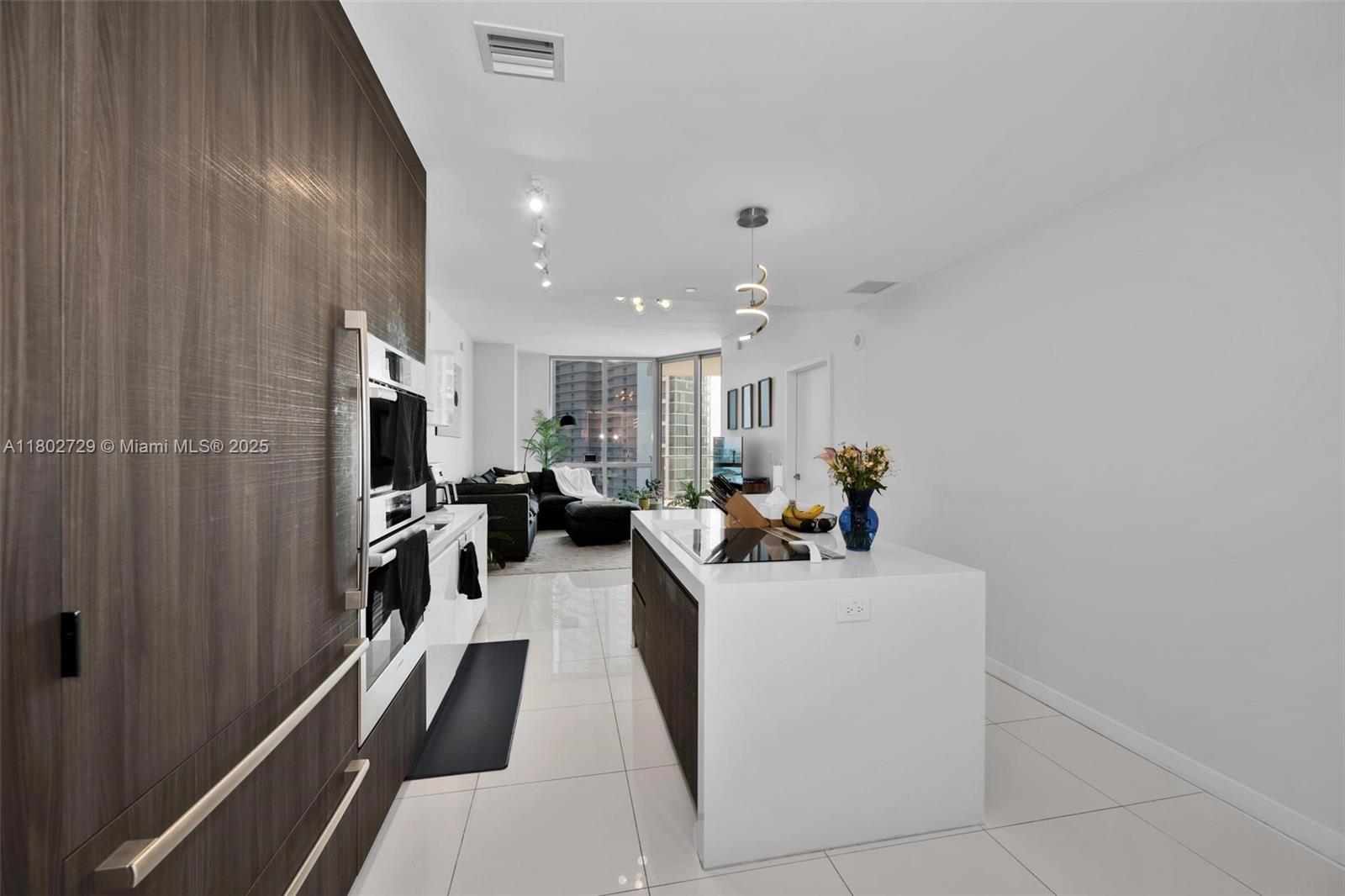 851 NE 1st Ave 3107
