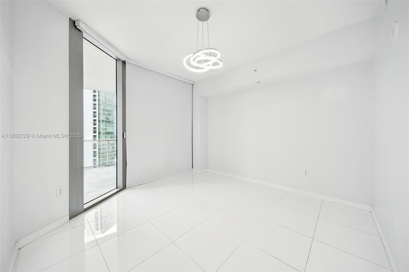 PARAMOUNT MIAMI WORLDCENT - Residential