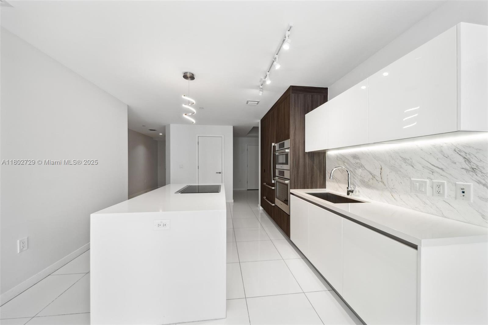 PARAMOUNT MIAMI WORLDCENT - Residential