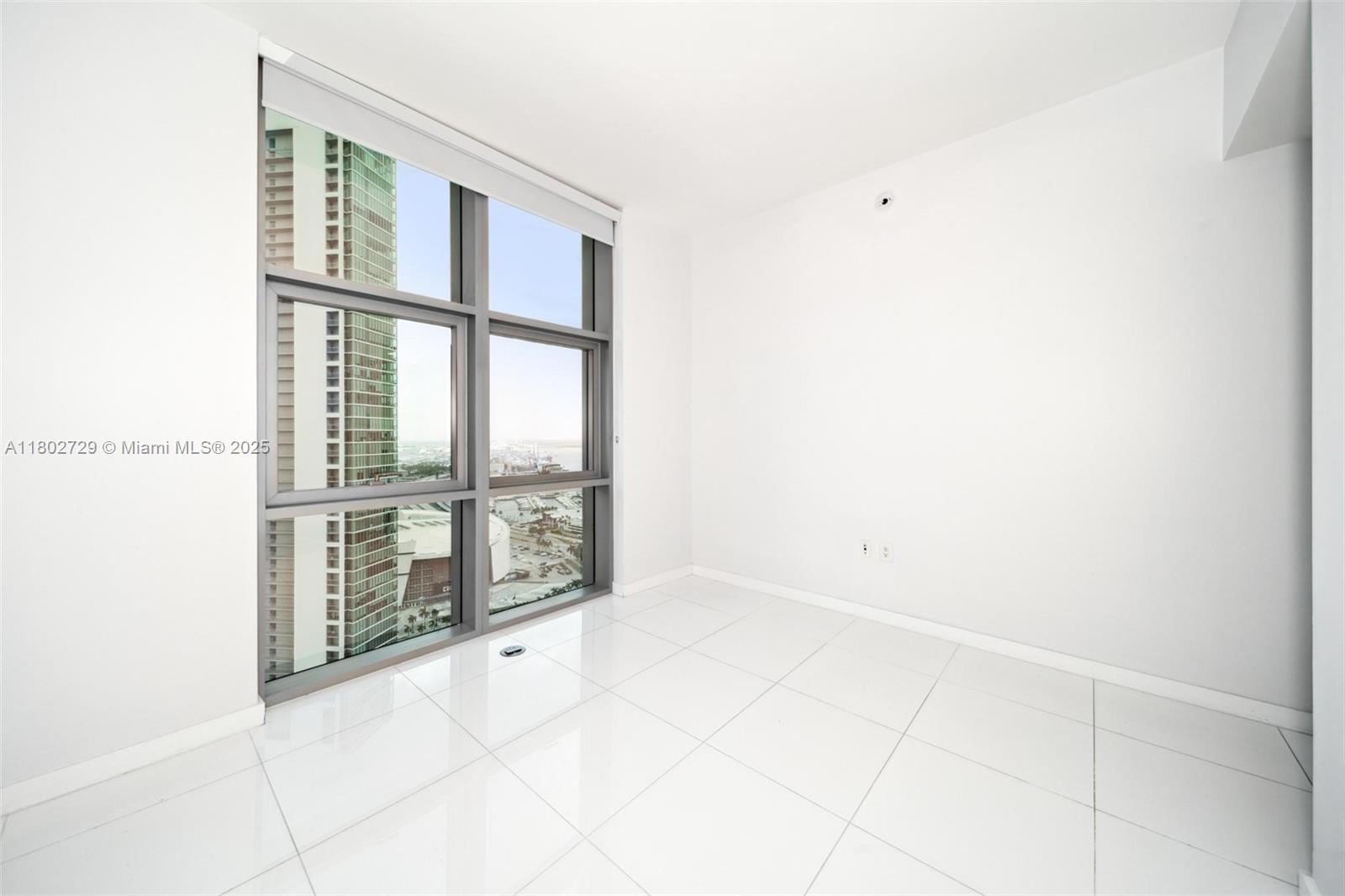 PARAMOUNT MIAMI WORLDCENT - Residential