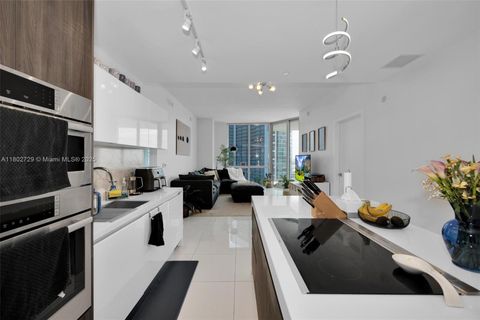 851 NE 1st Ave 3107 Miami FL 33132
